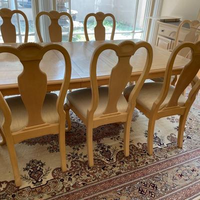 Lexington Dinning Room Set With Leaves and 8 Chairs
