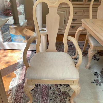 Lexington Dinning Room Set With Leaves and 8 Chairs