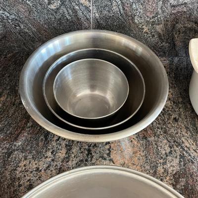 Assorted Stainless Steel mixing Bowls and Casserole dish, Stainer and pot