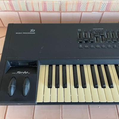 General Music GEM S3 Turbo Music Processor Keyboard Synthesizer.