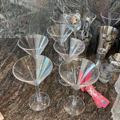 A lot of bar Items