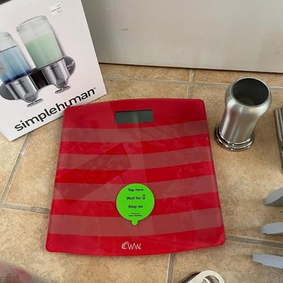 Lot of Bathroom accessories