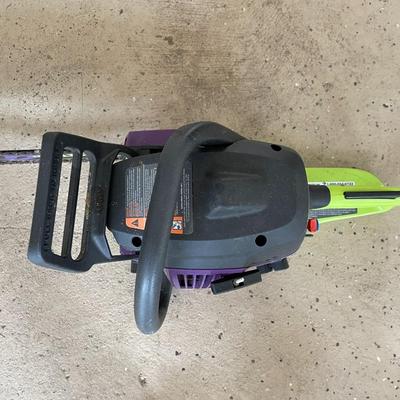 Poulan Wild Thing 18 inch Chain Saw.