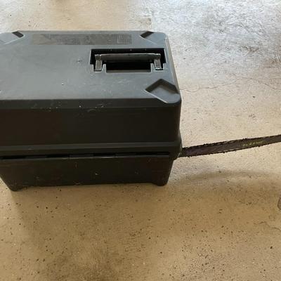 Poulan Wild Thing 18 inch Chain Saw.