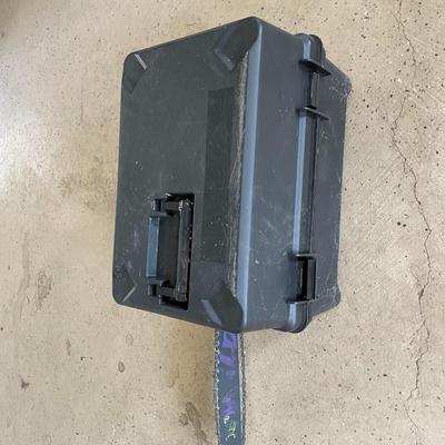 Poulan Wild Thing 18 inch Chain Saw.