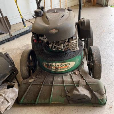 Billy Goat K Series Self Propelled Vacuum, Gas
