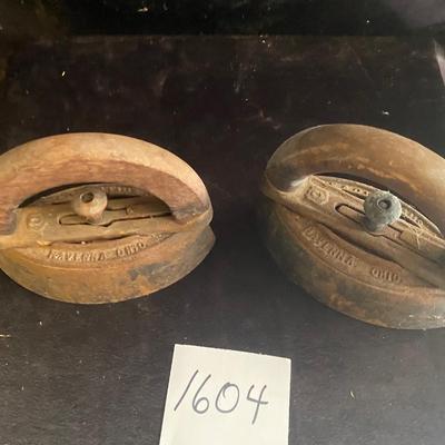 A.g.Williams Sad Irons