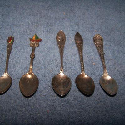 LOT 4 VINTAGE SOUVENIR STERLING SPOONS SD/MO/NY/CANADA