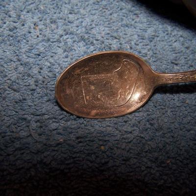 LOT 8 VINTAGE SOUVENIR SPOONS