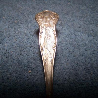 LOT 8 VINTAGE SOUVENIR SPOONS