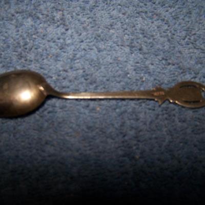 LOT 9 GREAT VINTAGE INTERNATIONAL SOUVENIR SPOONS