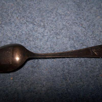 LOT 10 HISTORIC SOUVENIR SPOONS 3 CENTURY OF PROGRESS/TOURNAMENT OF ROSES PLUS