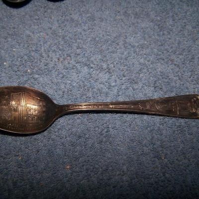 LOT 10 HISTORIC SOUVENIR SPOONS 3 CENTURY OF PROGRESS/TOURNAMENT OF ROSES PLUS