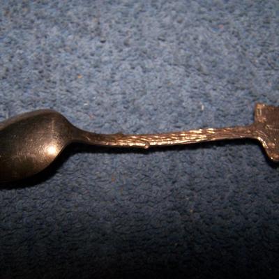 LOT 11 WONDERFUL VINTAGE ADVERTISING SOUVENIR SPOONS DENNIS MENACE/KFNF/WALKER'S/ROLEX-2/LOG CABIN