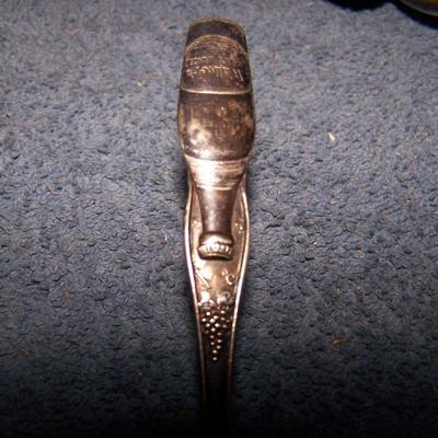 LOT 11 WONDERFUL VINTAGE ADVERTISING SOUVENIR SPOONS DENNIS MENACE/KFNF/WALKER'S/ROLEX-2/LOG CABIN