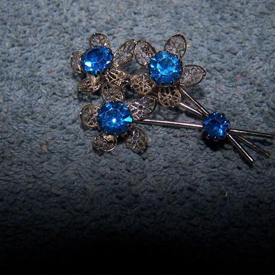 LOT 16 LOVELY VINTAGE JEWELRY RHINESTONES