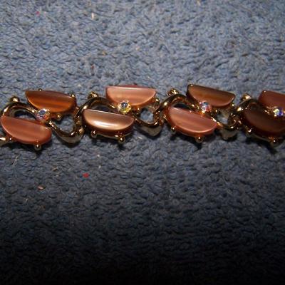LOT 17 VINTAGE RHINESTONE JEWELRY
