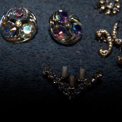 LOT 18 GREAT VINTAGE JEWELRY