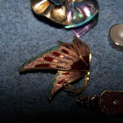 LOT 19 WONDERFUL CONTEMPORARY JEWELRY