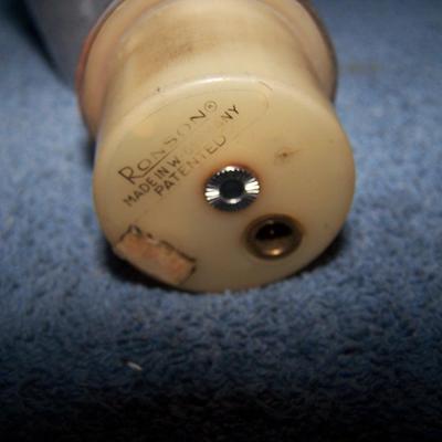LOT 24 GREAT VINTAGE SMOKING ITEMS--CIGAR CUTTER/LIGHTERS