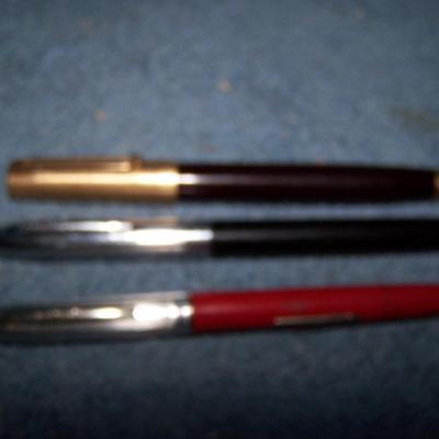 LOT 31 VINTAGE PENS SHAEFFER ARNOLD & BALL POINT