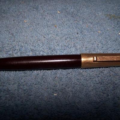 LOT 31 VINTAGE PENS SHAEFFER ARNOLD & BALL POINT