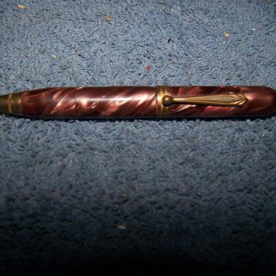 LOT 38 SMALL VINTAGE MARBLED PENCIL