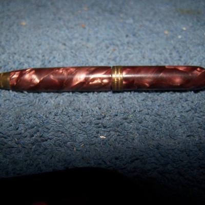 LOT 38 SMALL VINTAGE MARBLED PENCIL