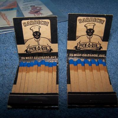 LOT 43 GREAT VINTAGE SPECIALTY BLACK AMERICANA & PIN UP MATCHBOOK COVERS