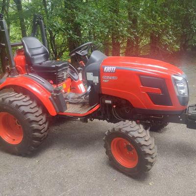 Kioti CK2510 4WD with 180.5 Hours