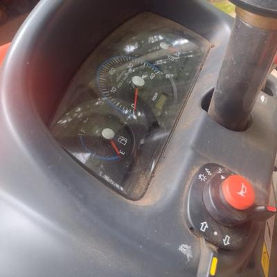 Kioti CK2510 4WD with 180.5 Hours