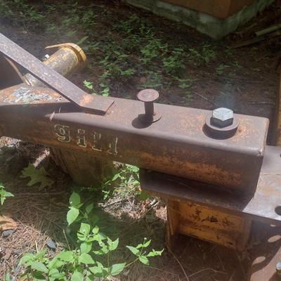Gill 70" 3-PT Scrape Blade Implement