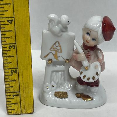 Vintage 1970's Girl Artist Painting Art Squirrel Porcelain Figurine COTC Korea