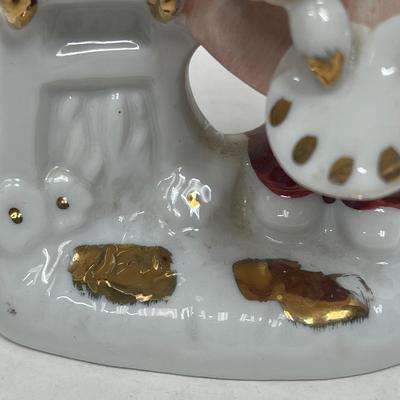 Vintage 1970's Girl Artist Painting Art Squirrel Porcelain Figurine COTC Korea