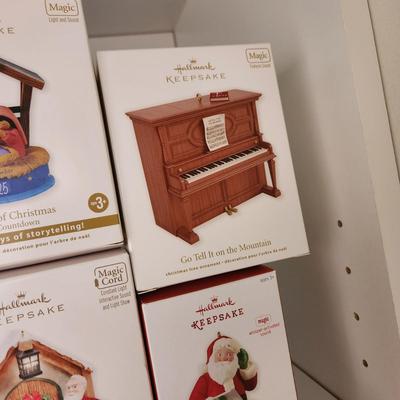 Lot of 6 Hallmark Keepsake Christmas Tree ornaments Magic Cord