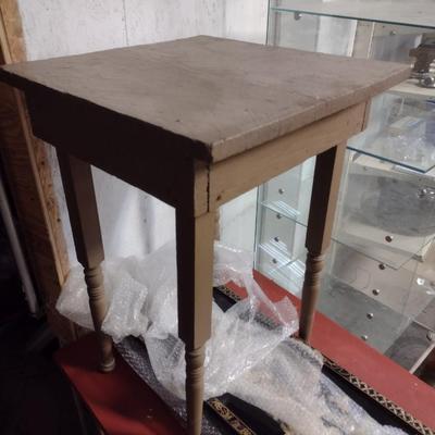 Hand Crafted Wood Lamp Table