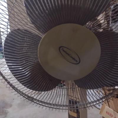 Feature Comforts Oscillating Floor Fan