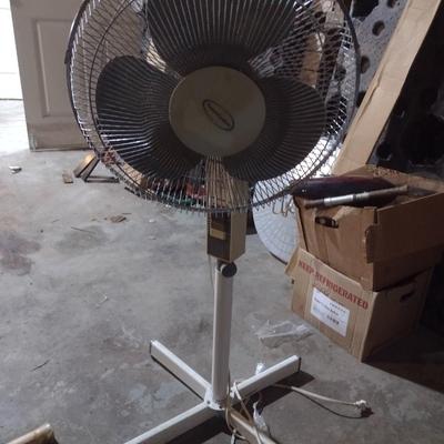 Feature Comforts Oscillating Floor Fan
