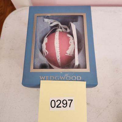 Wedgwood Christmas ornament Cameo Relief Red Ball