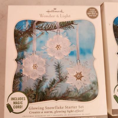Lot of 4 Hallmark Wonder & Light Christmas Tree ornaments Magic Snowflake