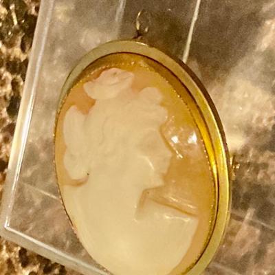 Shell cameo broach / pendant no makers mark