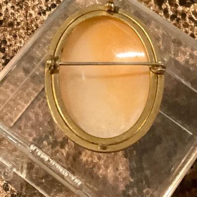 Shell cameo broach / pendant no makers mark