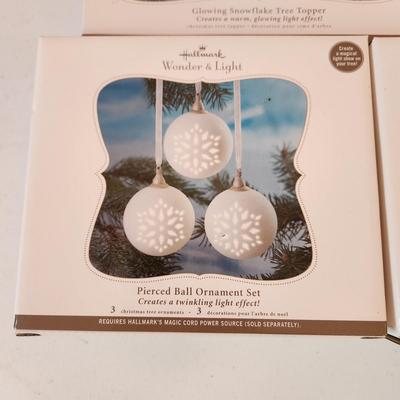 Lot of 5 Hallmark Wonder & Light Christmas Tree ornaments