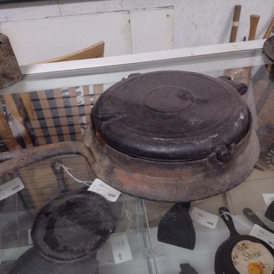 Vintage Lodge Cast Iron Stove Top Waffle Griddle