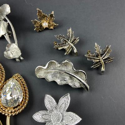 -138- BROOCH | Miscellaneous Silver Tone Pins