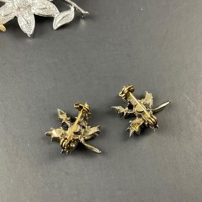 -138- BROOCH | Miscellaneous Silver Tone Pins