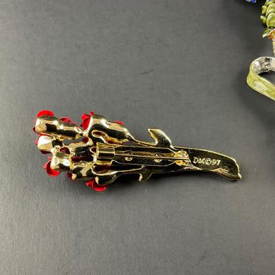 -141- BROOCH | Miscellaneous Red, Blue, Green Flower Pins