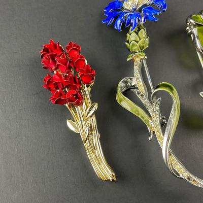 -141- BROOCH | Miscellaneous Red, Blue, Green Flower Pins