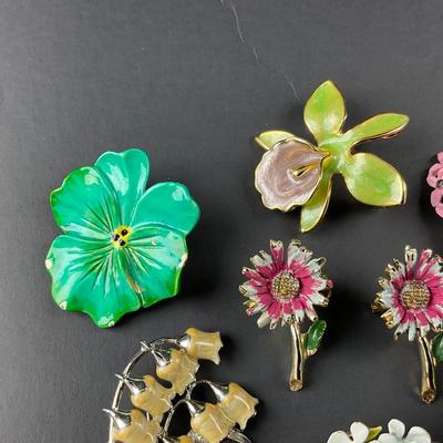 -142- BROOCH | Miscellaneous Multicolored Flower Pins