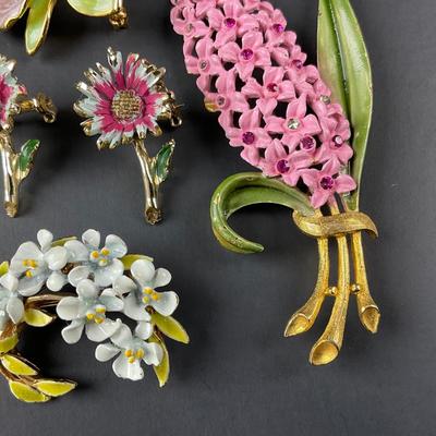 -142- BROOCH | Miscellaneous Multicolored Flower Pins